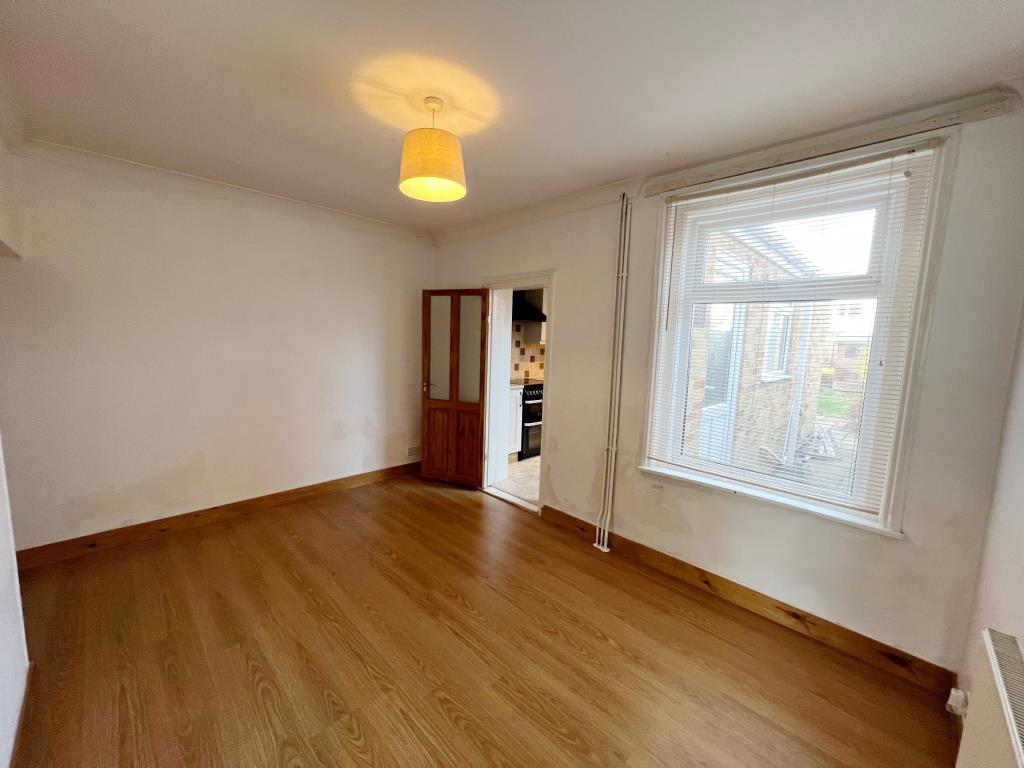 Lot: 127 - TWO-BEDROOM HOUSE FOR INVESTMENT OR OCCUPATION -